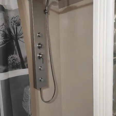 Casa vacanze Au Quatre, 2em Etage Centre Historique