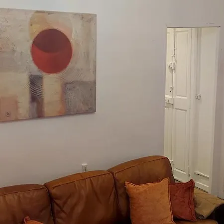 Au Quatre, 2em Etage Centre Historique Дом отдыха