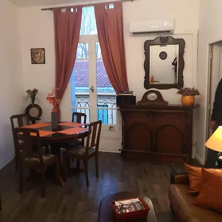 Holiday home Au Quatre, 2em Etage Centre Historique Pezenas