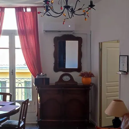 Au Quatre, 2em étage Centre Historique Casa vacanze *