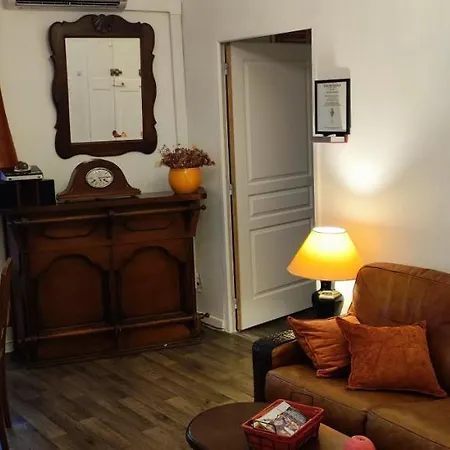 Holiday home Au Quatre, 2em Etage Centre Historique *