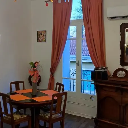 Holiday home Au Quatre, 2em Etage Centre Historique Pezenas