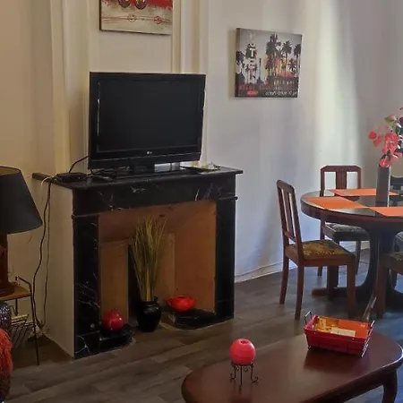 Tatil Evi Au Quatre, 2em Etage Centre Historique *