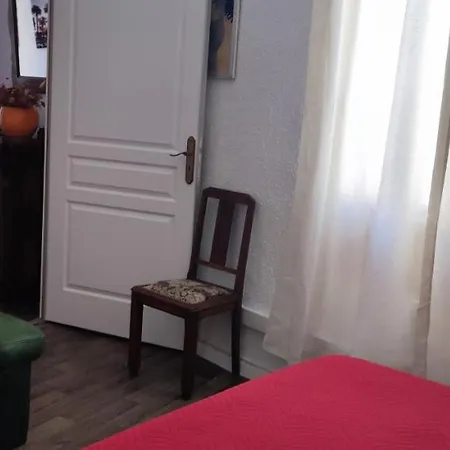 Au Quatre, 2em Etage Centre Historique Pézenas
