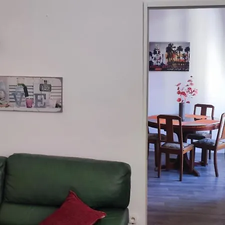 Au Quatre, 2em Etage Centre Historique Дом отдыха