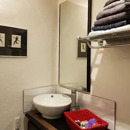 펜션 Au Quatre, 2em Etage Centre Historique *