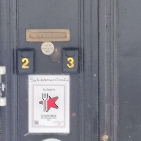 Au Quatre, 2em Etage Centre Historique Дом отдыха *