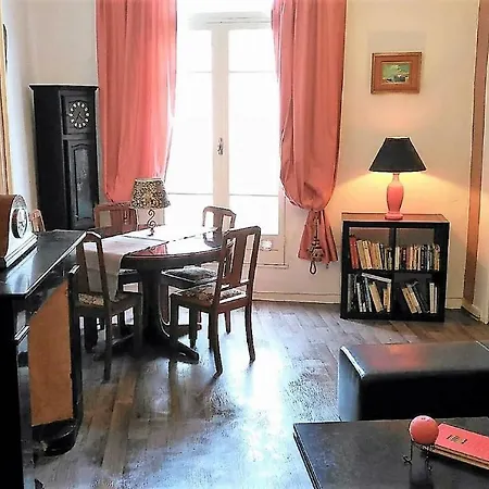 Au Quatre, 2em Etage Centre Historique