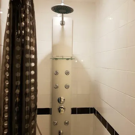 Au Quatre, 2em Etage Centre Historique