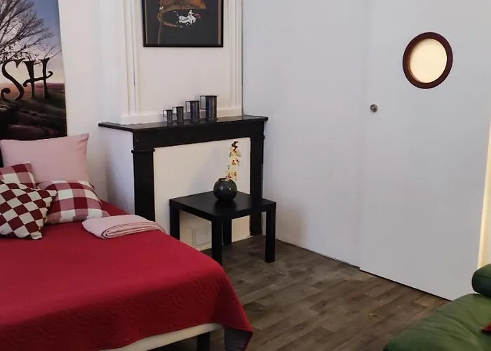 Au Quatre, 2em Etage Centre Historique * Pézenas